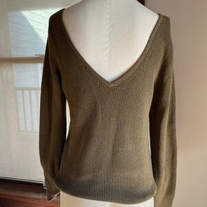 Banana Republic Khaki Women's Crew Neck Sweater